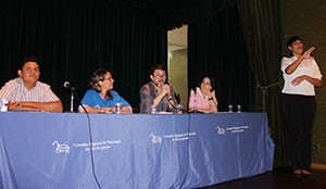 da-garantia-de-direitos-a-instituicao-da-politica-social-e-tema-da-primeira-mesa-do-i-seminario-de-psicologia-e-assistencia